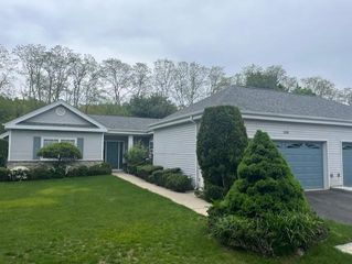 509 Oak Bluff Court, Moriches, NY 11955