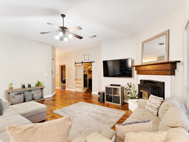 8002 Blue Duck Trail, Arlington, TX 76002