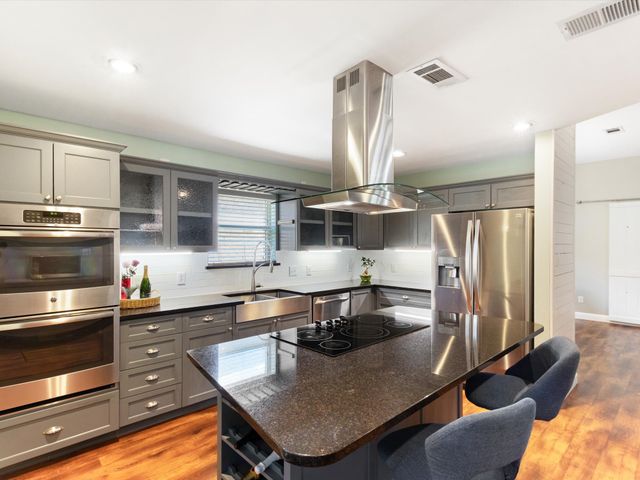 8002 Blue Duck Trail, Arlington, TX 76002