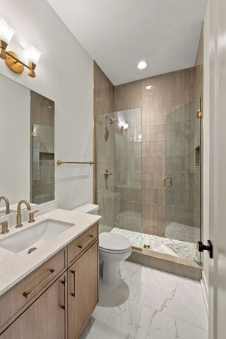 812 N 6th St, Nashville, TN 37207