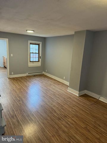 220 NEW ST, Coatesville, PA 19320