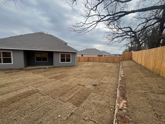 3871 Rose Hill Court, Denison, TX 75020