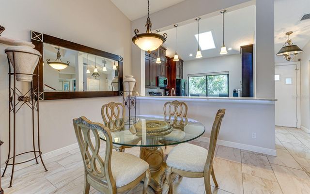 5369 LAKE ARROWHEAD TRAIL 17A, Sarasota, FL 34231
