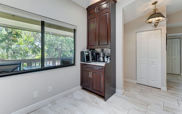 5369 LAKE ARROWHEAD TRAIL 17A, Sarasota, FL 34231