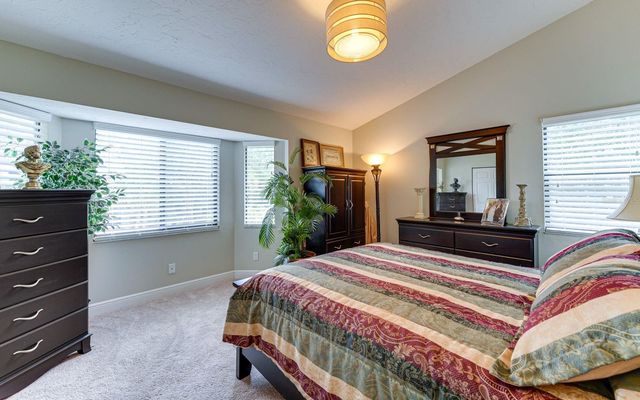 5369 LAKE ARROWHEAD TRAIL 17A, Sarasota, FL 34231