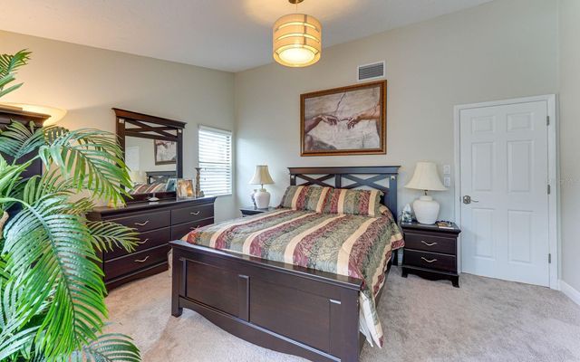 5369 LAKE ARROWHEAD TRAIL 17A, Sarasota, FL 34231
