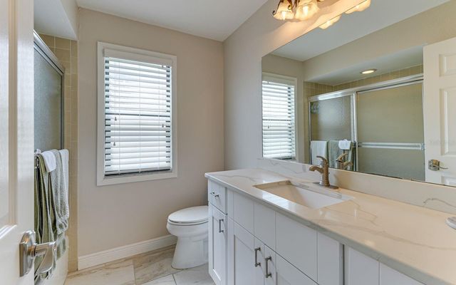5369 LAKE ARROWHEAD TRAIL 17A, Sarasota, FL 34231