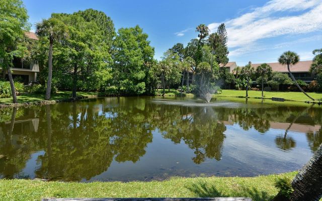 5369 LAKE ARROWHEAD TRAIL 17A, Sarasota, FL 34231