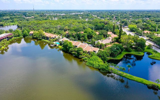 5369 LAKE ARROWHEAD TRAIL 17A, Sarasota, FL 34231