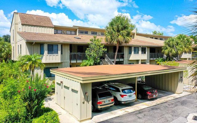 5369 LAKE ARROWHEAD TRAIL 17A, Sarasota, FL 34231