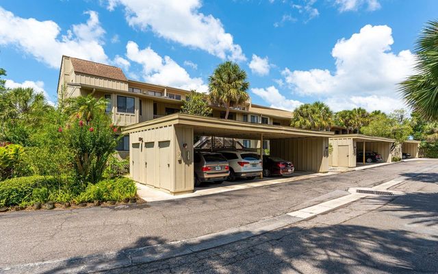 5369 LAKE ARROWHEAD TRAIL 17A, Sarasota, FL 34231