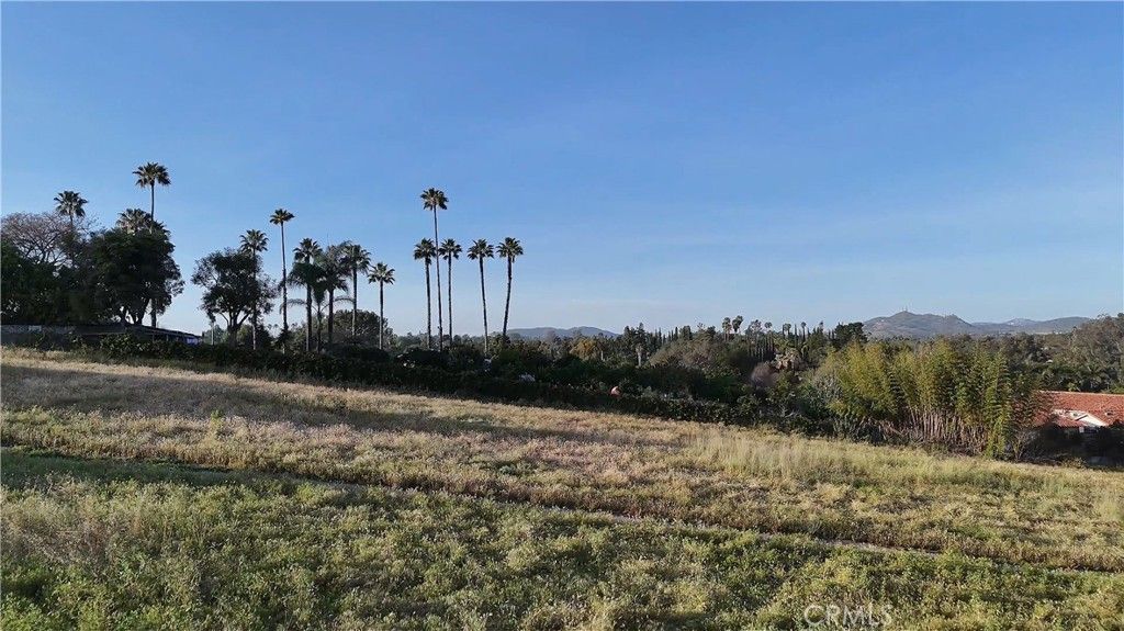 1940 Grey Rabbit Hollow Lane, Fallbrook, CA 92028 — exterior