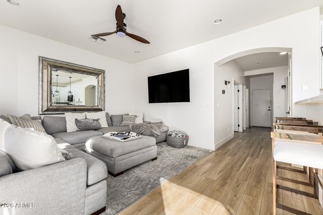 2707 W LAMAR Road, Phoenix, AZ 85017