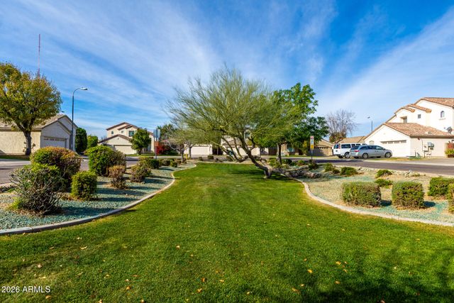 2707 W LAMAR Road, Phoenix, AZ 85017