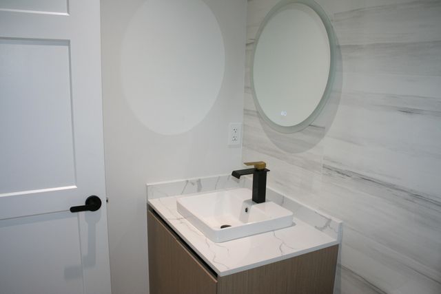 20 Coral Drive, Key Largo, FL 33037