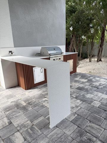 20 Coral Drive, Key Largo, FL 33037