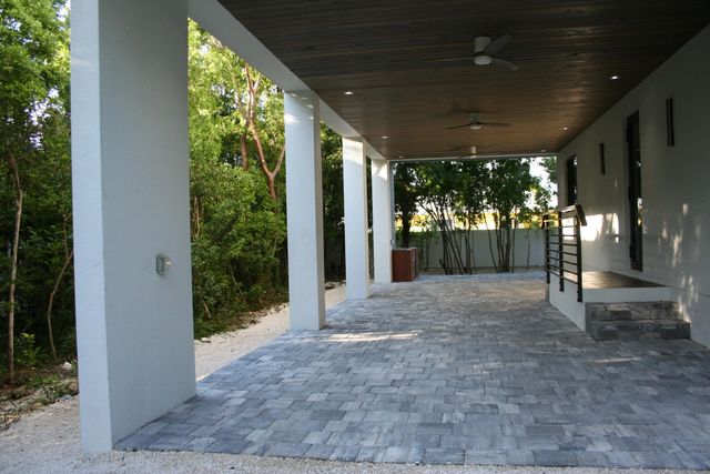 20 Coral Drive, Key Largo, FL 33037