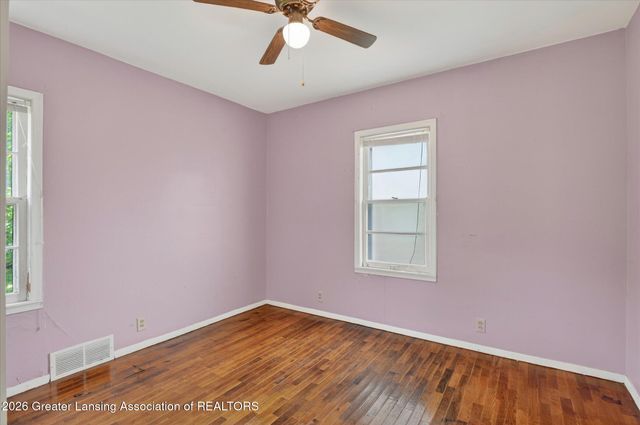 400 W Jefferson Street, Grand Ledge, MI 48837