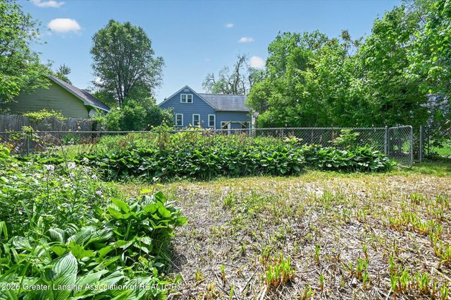 400 W Jefferson Street, Grand Ledge, MI 48837