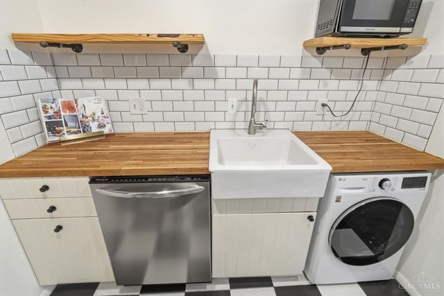 2605 Eden Avenue, Cincinnati, OH 45219