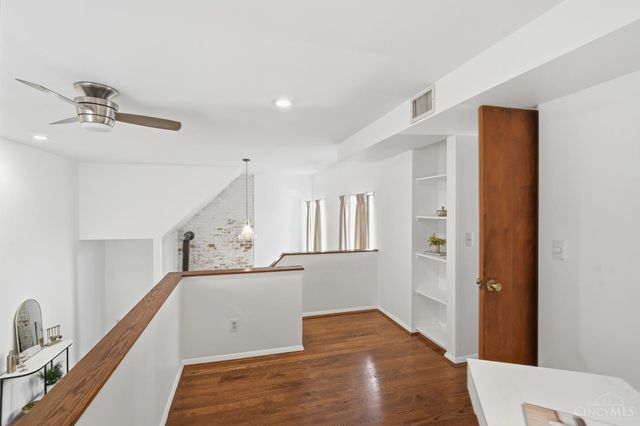 2605 Eden Avenue, Cincinnati, OH 45219