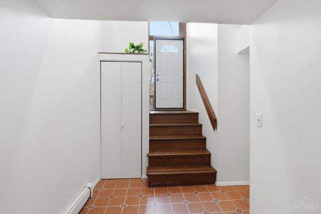 2605 Eden Avenue, Cincinnati, OH 45219