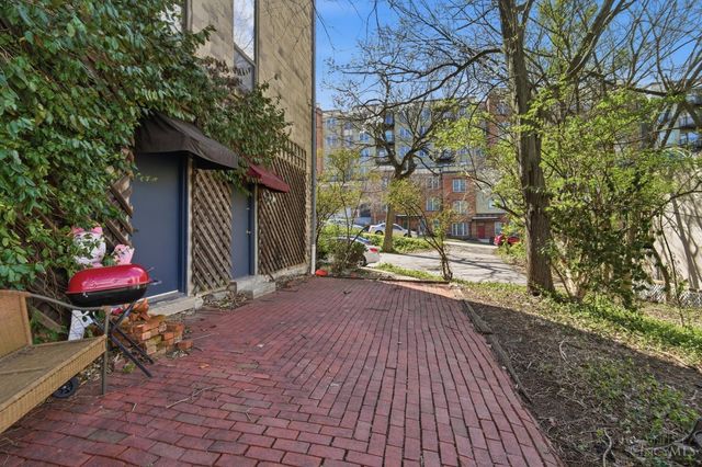 2605 Eden Avenue, Cincinnati, OH 45219