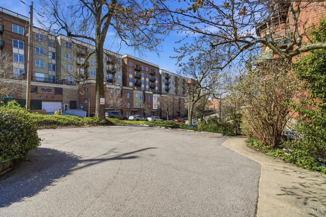 2605 Eden Avenue, Cincinnati, OH 45219