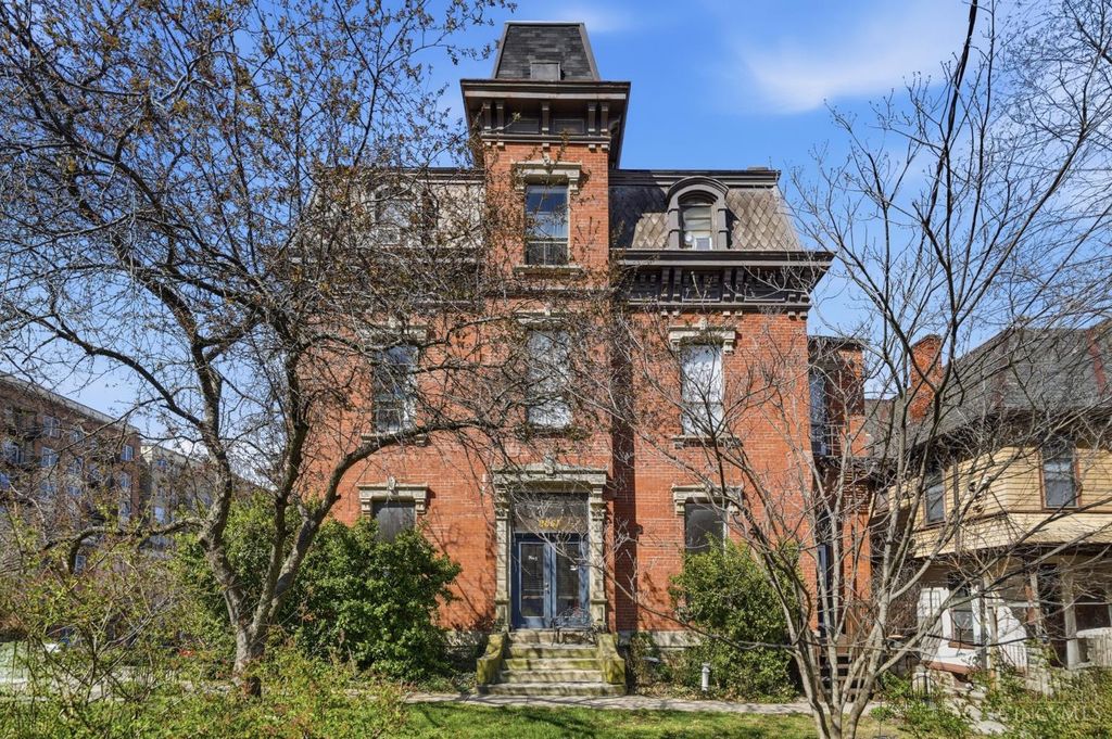 2605 Eden Avenue, Cincinnati, OH 45219