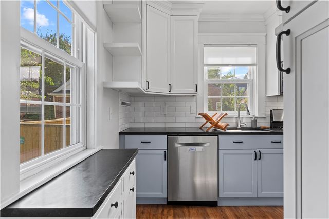 150 Dexterdale Road, Providence, RI 02906