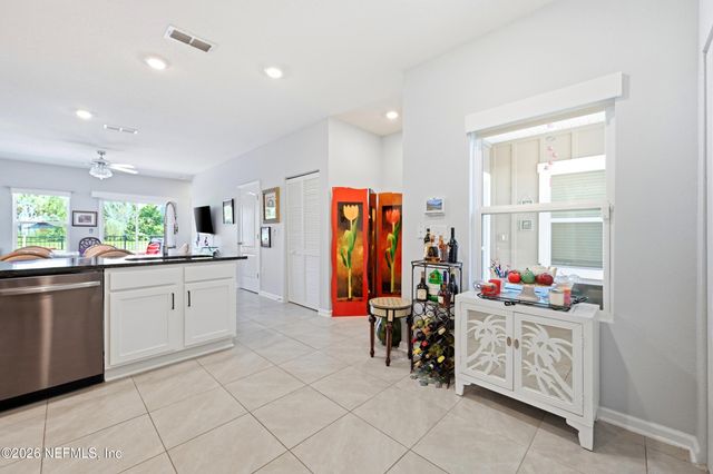 7769 LEGACY Trail, Jacksonville, FL 32256