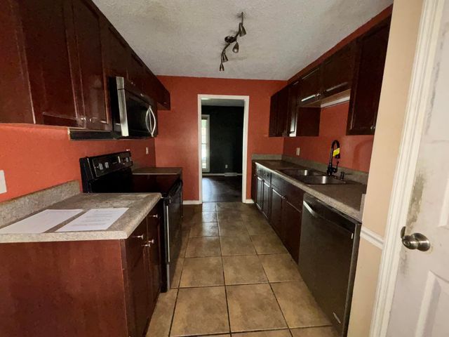 217 Beverly Drive, Ladson, SC 29456