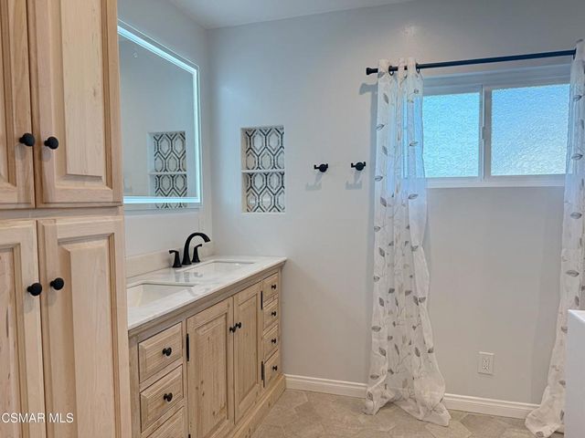2257 Hood Drive, Thousand Oaks, CA 91362