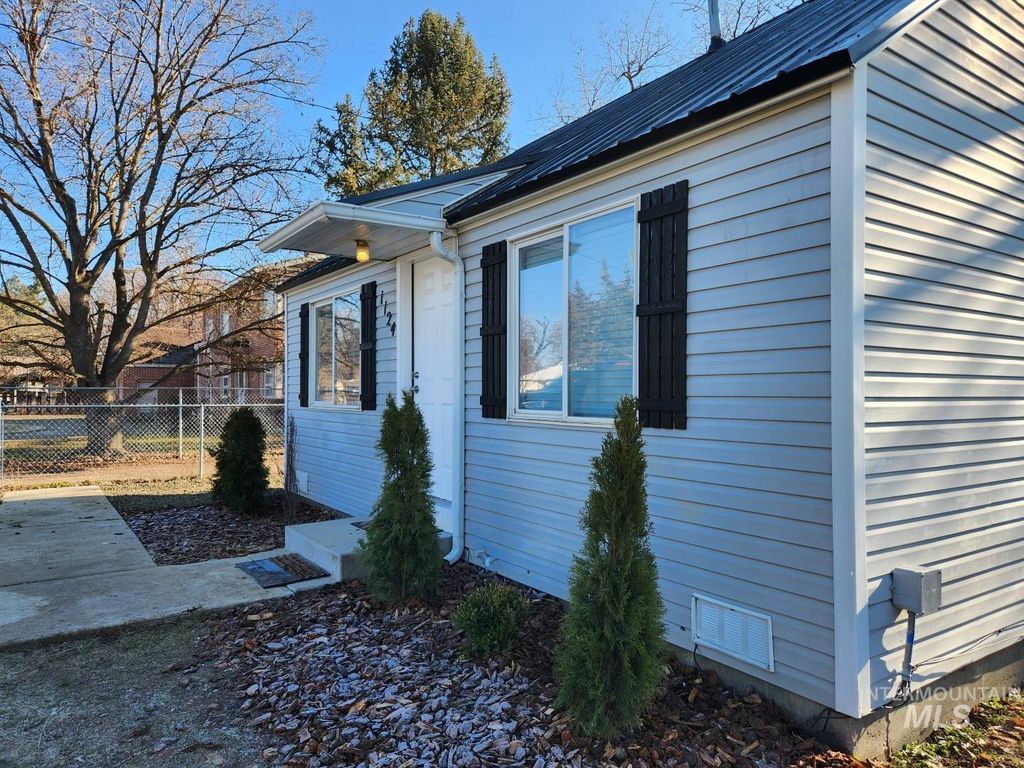 1124 7th Ave N, Payette, ID 83661
