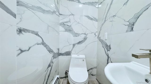 107-47 49th Ave, Corona, NY 11368