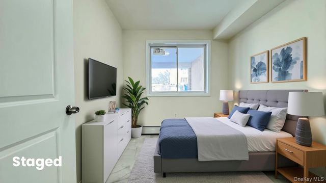 107-47 49th Ave, Corona, NY 11368