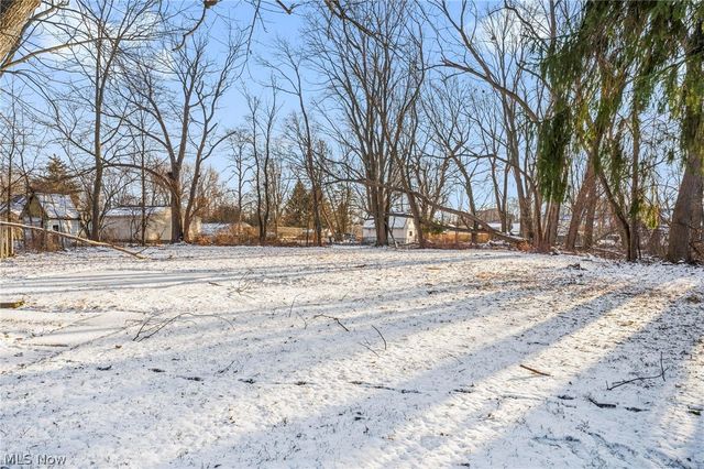 3639 Hillward Drive, Willoughby, OH 44094