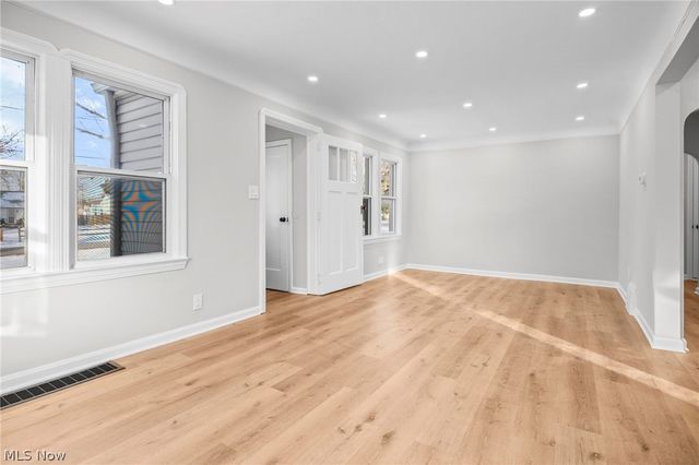 3639 Hillward Drive, Willoughby, OH 44094