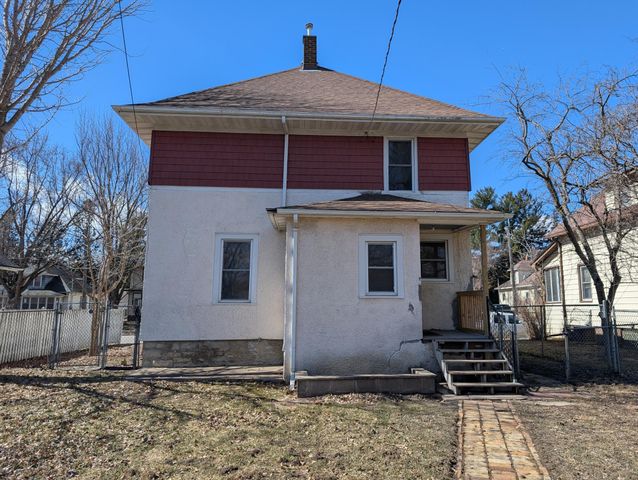 404 9th Avenue NE, Rochester, MN 55906