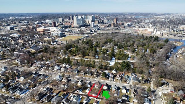 404 9th Avenue NE, Rochester, MN 55906