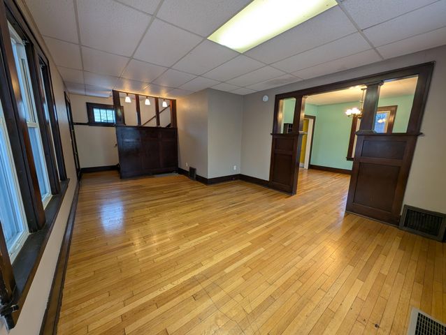 404 9th Avenue NE, Rochester, MN 55906