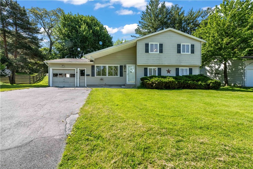 250 Lake Shore Boulevard Extension, Irondequoit, NY 14617