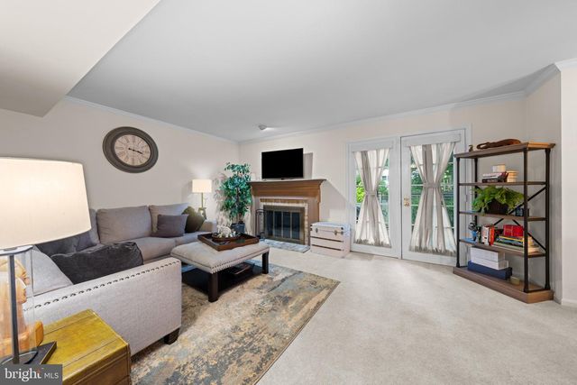 20668 HIGHLAND HALL DR, Gaithersburg, MD 20886