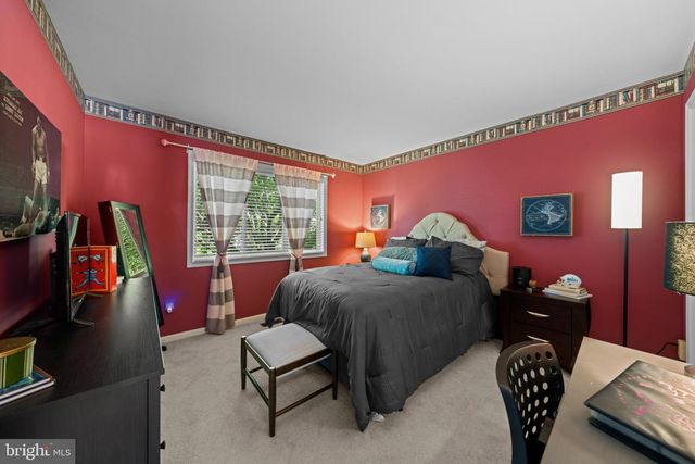 20668 HIGHLAND HALL DR, Gaithersburg, MD 20886