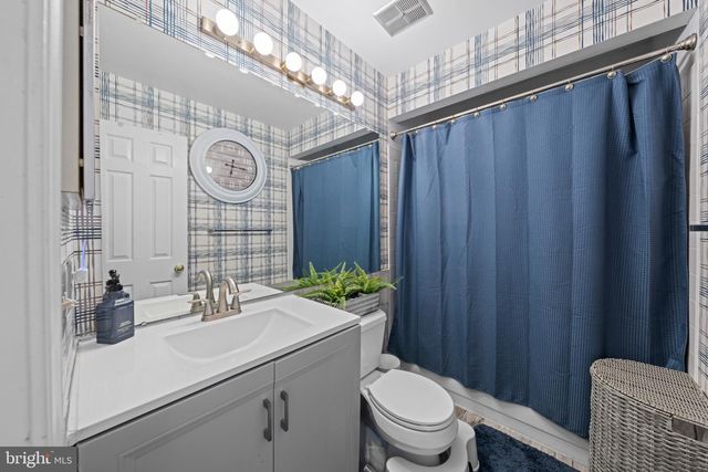 20668 HIGHLAND HALL DR, Gaithersburg, MD 20886