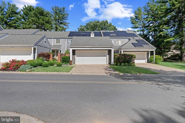 20668 HIGHLAND HALL DR, Gaithersburg, MD 20886