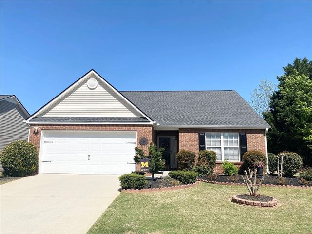 967 Village View Circle, Loganville, GA 30052