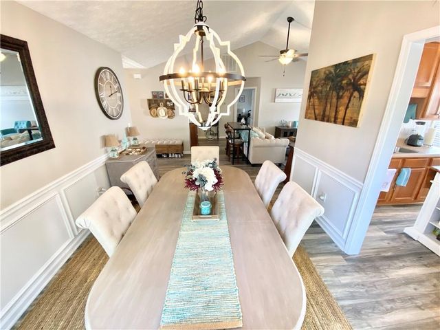 967 Village View Circle, Loganville, GA 30052