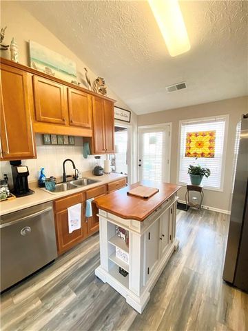 967 Village View Circle, Loganville, GA 30052