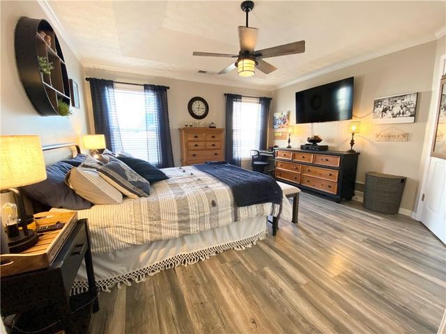 967 Village View Circle, Loganville, GA 30052